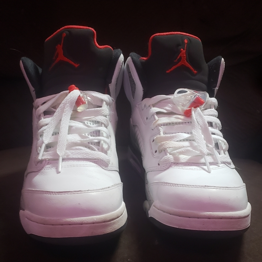 Used retro 5s no box